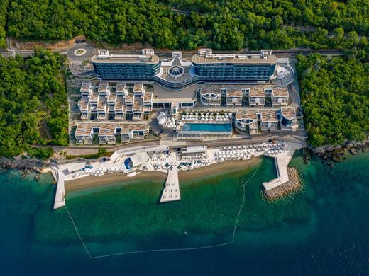 Hilton Costabella Beach