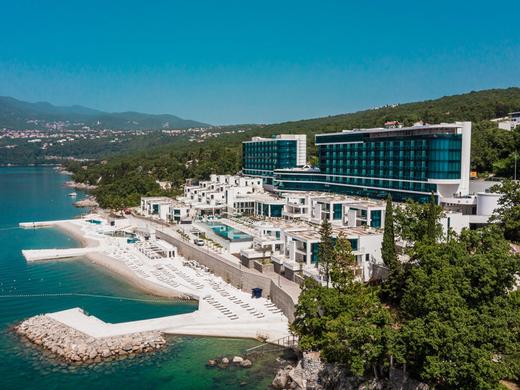 Hilton Costabella Beach