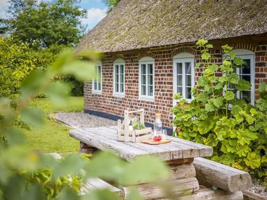 'Tuki' - 10km from the sea / 4 pax