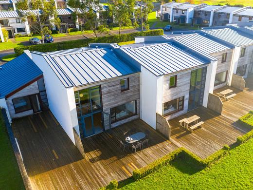 Castlemartyr Lodges (TR4) No 1 (3 Bed) / 6 pax