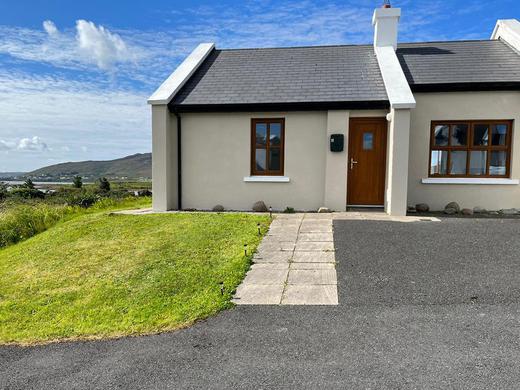 Achill Sound Holiday Village No 11 / 4 pax