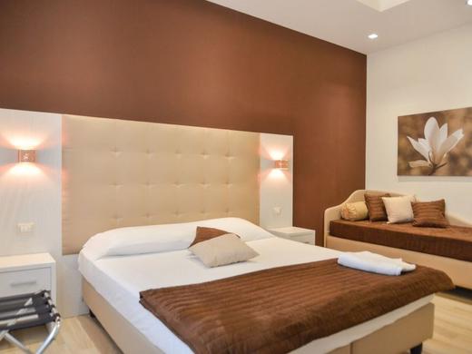 Ihr Rautenlicht und Super Wi Fi / 5 pax