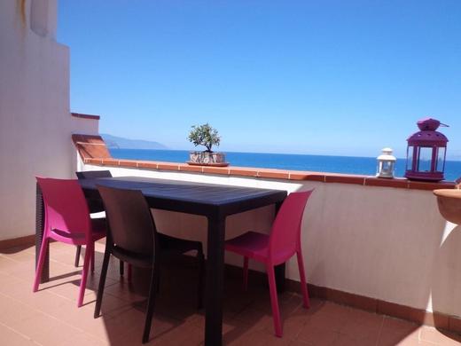 Charmante Wohnung in Marchesana mit Terrasse / 5 pax