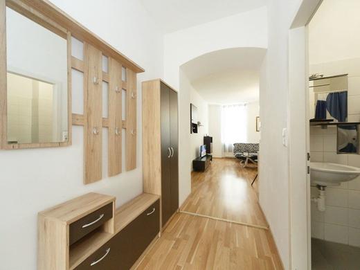 Appartement in Fünfhaus mit Garten / 2 pax