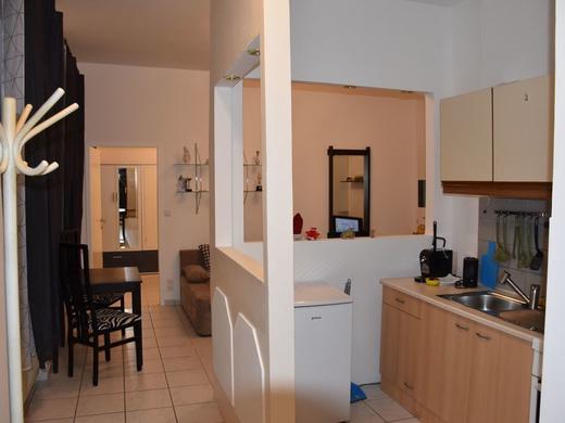 Charmante Wohnung in Fünfhaus mit Garten / 2 pax