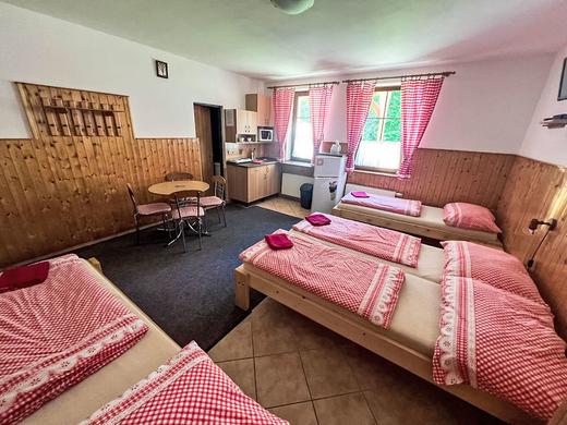 U výcarského dvora III / 4 pax