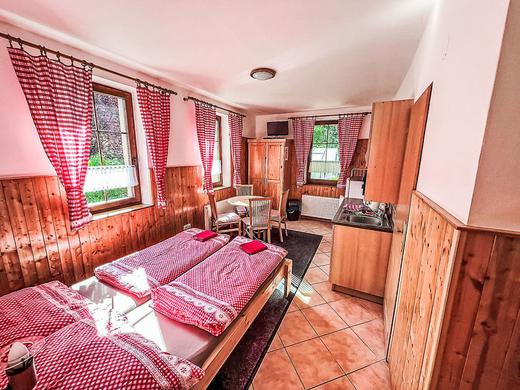 U výcarského dvora IV / 4 pax