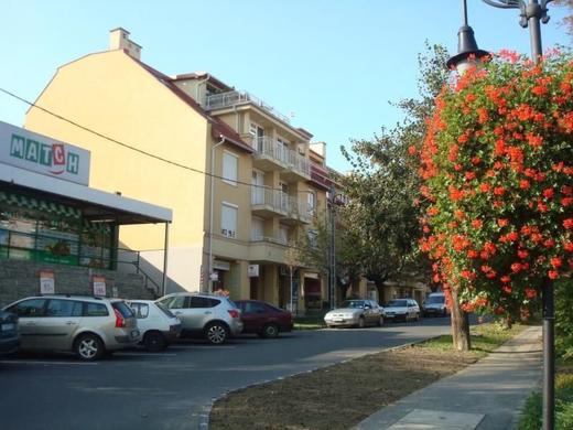 'Júlia' mit eigenem Balkon / 4 pax