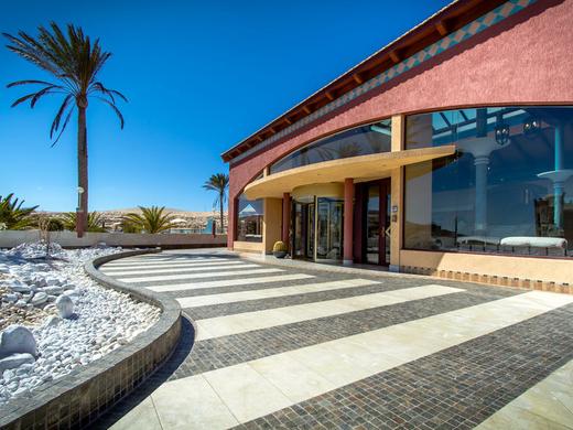 Esmeralda Maris by Livvo