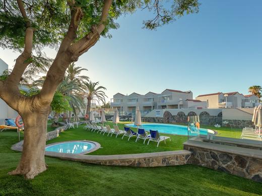 Apart. LIVVO Koala Garden