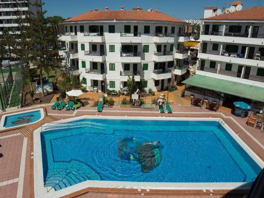 Las Faluas Apartments