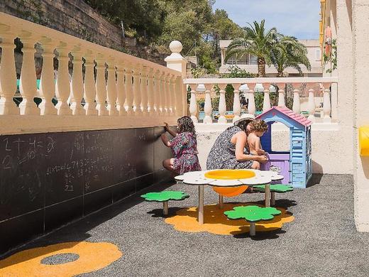 Flor los Almendros Apart