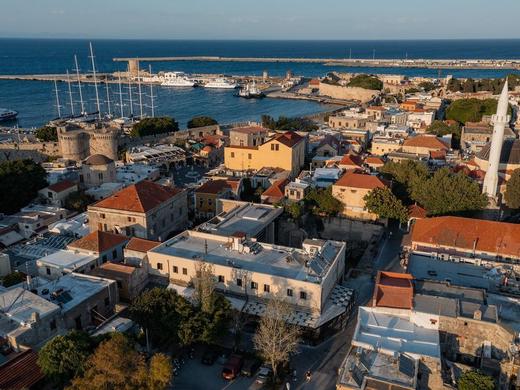 10Gr Boutique Hotel & Wine Bar