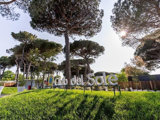 Adriano Family Camping