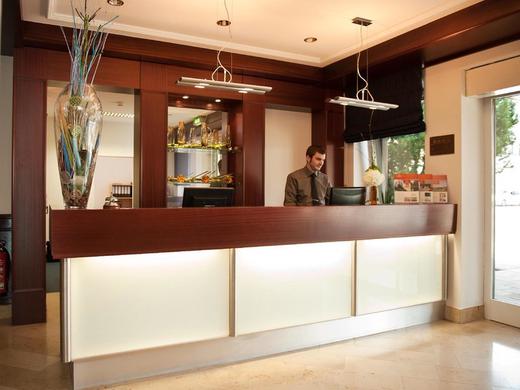 ACHAT Regensburg im Park