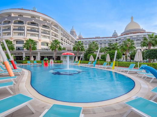 Diamond Premium Hotel