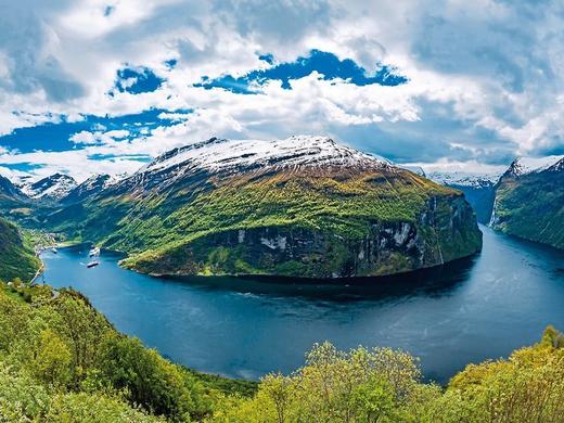 Fjordgiganten und Berglandschaften