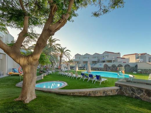 Apart. LIVVO Koala Garden