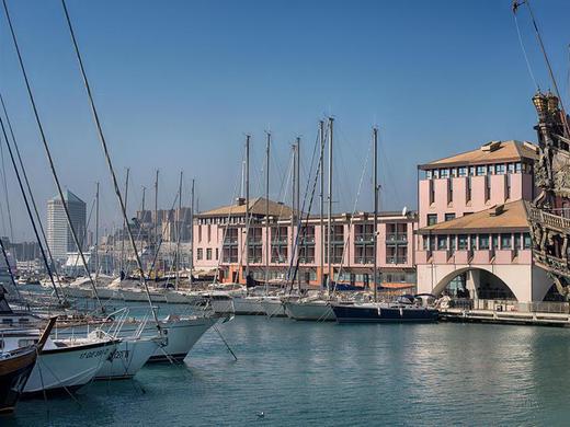 NH Collection Marina