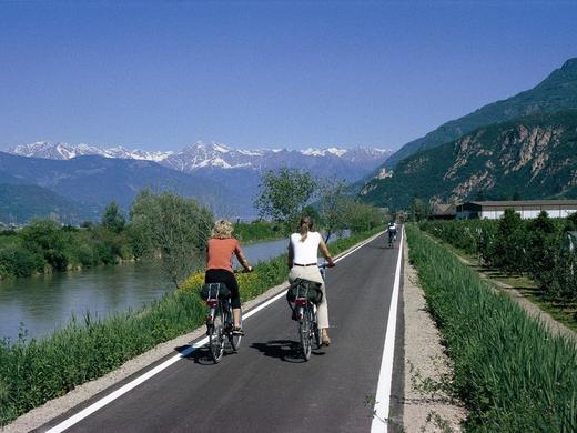 Etsch-Radweg,Etsch-Radweg: durch Südtirol nach Verona,Etsch-Radweg Nauders - Verona,Etsch-Radweg, Schlanders - Verona