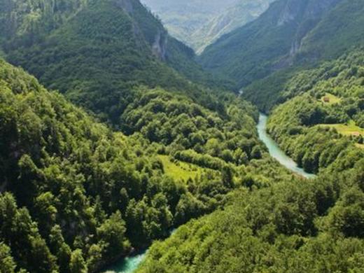 Kontrastreiches Montenegro-Kombi Hotel Bianca Resort & Spa + Iberostar Waves Bel