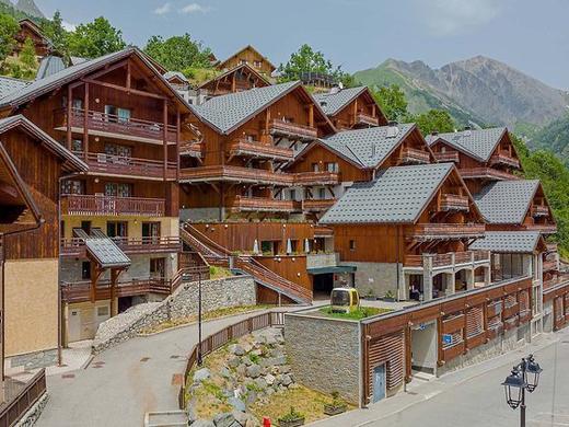 Madame Vacances Résidence La Cascade