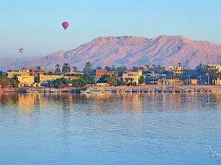 Nilkreuzfahrt Memnon Komfort-Class Nilschiff & Baden im Fort Arabesque Resort Spa & Villas (tt)