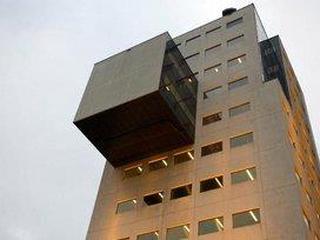 The James Hotel (tt)