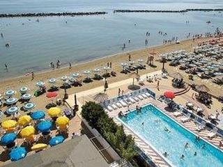 Club Hotel Bikini & Tropicana (tt)