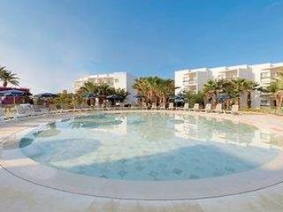 Playa D En Bossa Ibiza Strand Urlaub Hotels Playa D En Bossa Buchen Die Schonsten Strande Bei Sonnenklar Tv