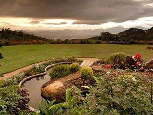 Hunas Falls by Amaya