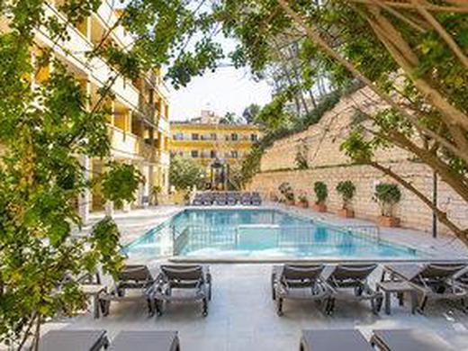 Flor los Almendros Apart