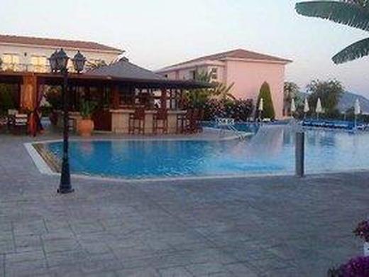 Akamanthea Holiday Village