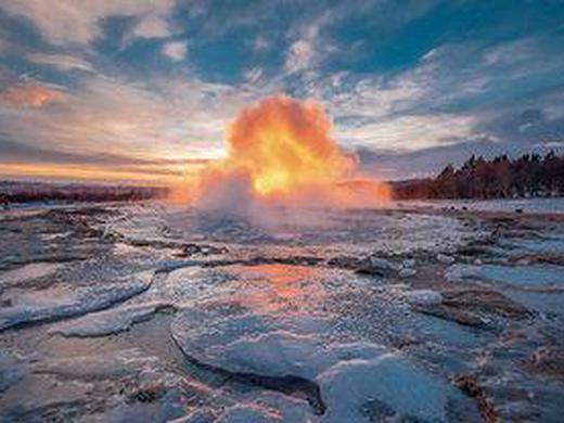 Hochland, Gletscher und Geysire