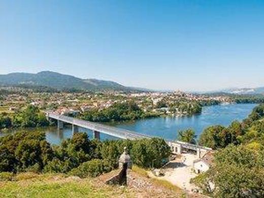 Wandern auf dem Jakobsweg: Camino Portugués ab Tui mit Gepäcktransport & Transfers (Zielflughafen Santiago)