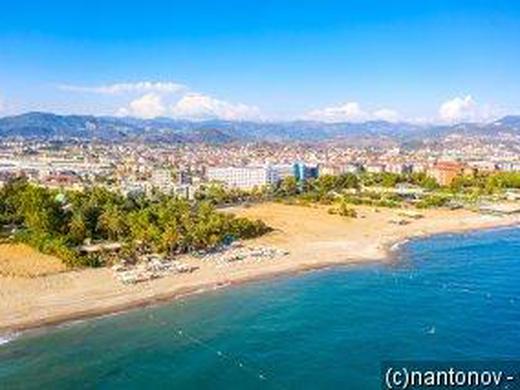 Türkei: Von Istanbuls Weltstadtflair bis zum Mittelmeerstrand