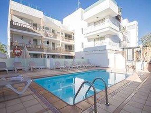 Apartamentos Tarahal