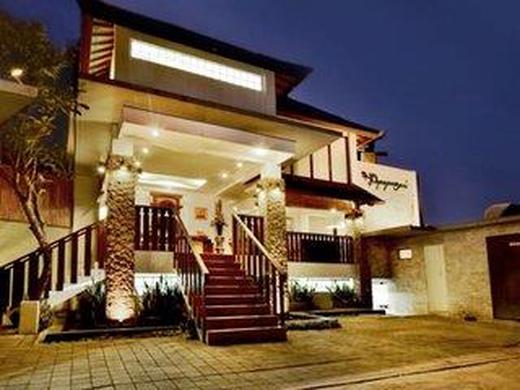 The Khayangan Dreams Villa Seminyak