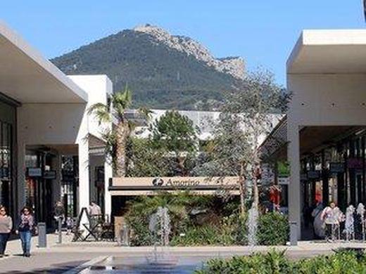 Holiday Inn Express Toulon - Est, an IHG Hotel