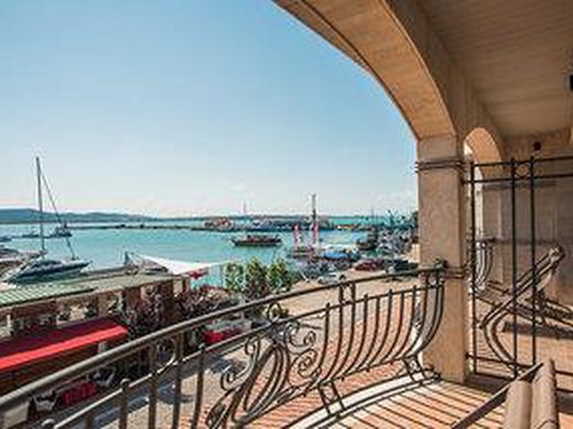 Blu Bay Design Hotel