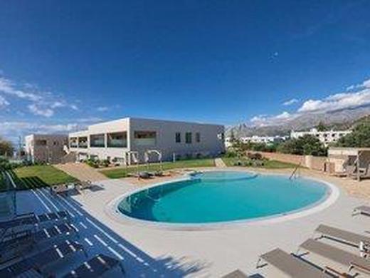 Belvedere Apts and Spa