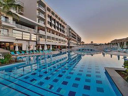 Diamond De Luxe Hotel