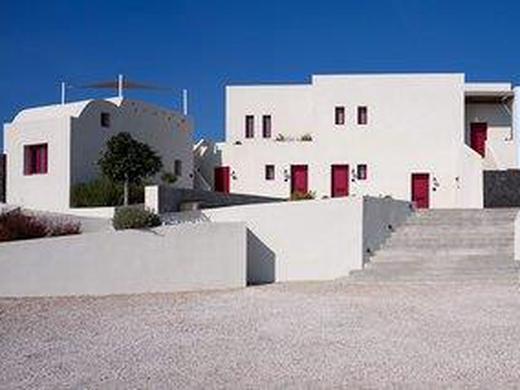 Potnia Theron Suites