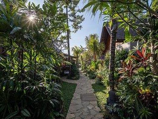 Unagi Wooden Villas by Emana