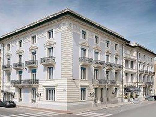Palace Viareggio