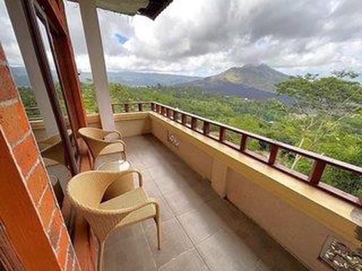 Caldera Hotel & Restaurant