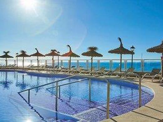 Marques Universal Hotel