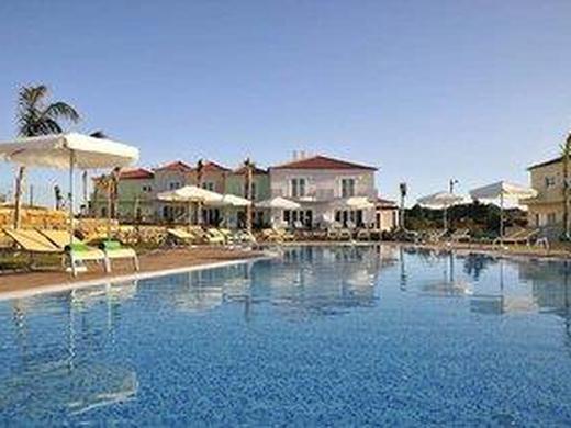 Eden Villas & Apartments